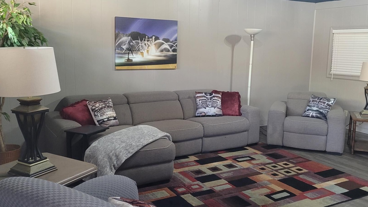 Photo of Bedroom in West Plaza