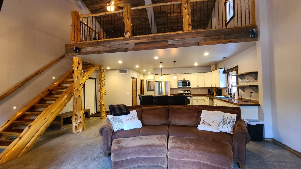 Photo of Livingroom in Blue Springs