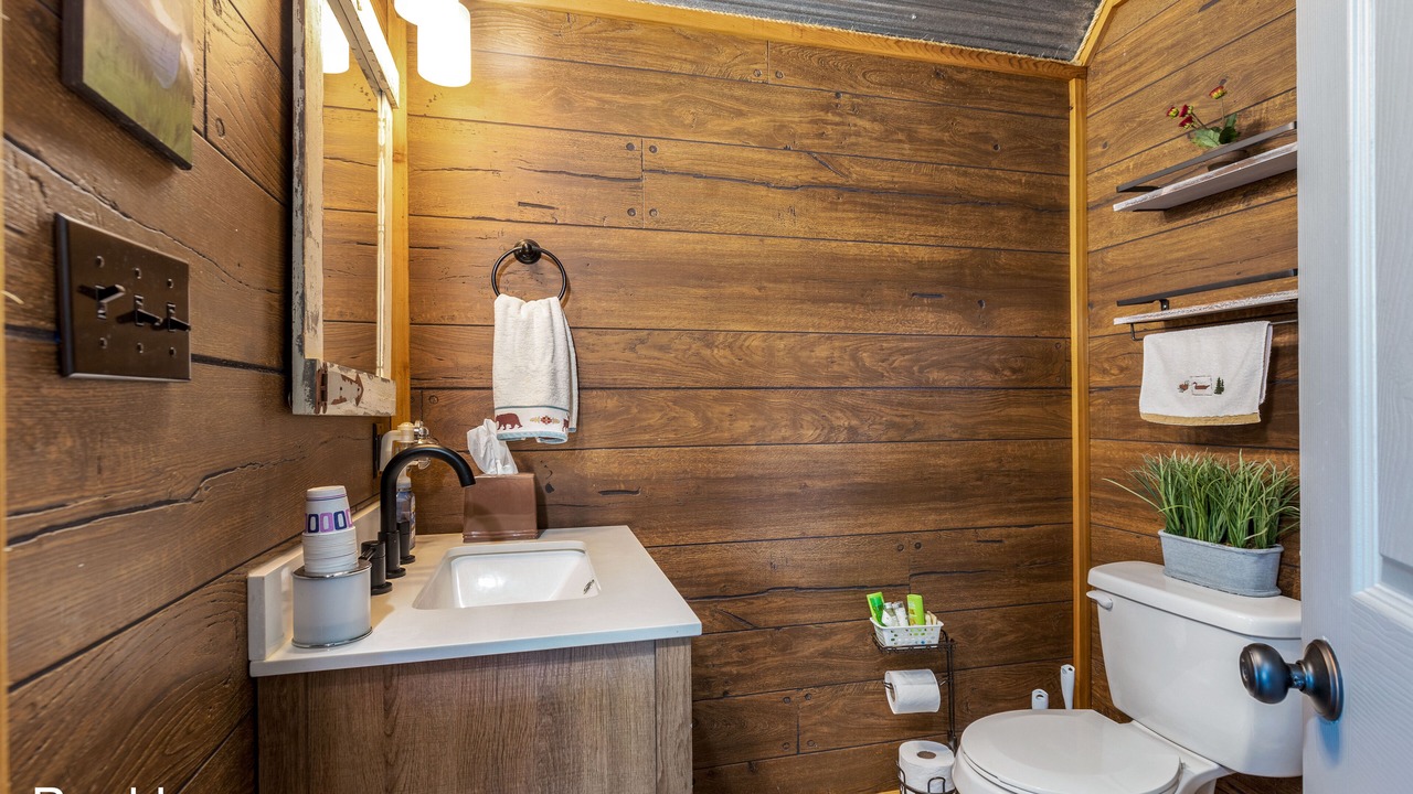 Photo of Bathroom in Grove