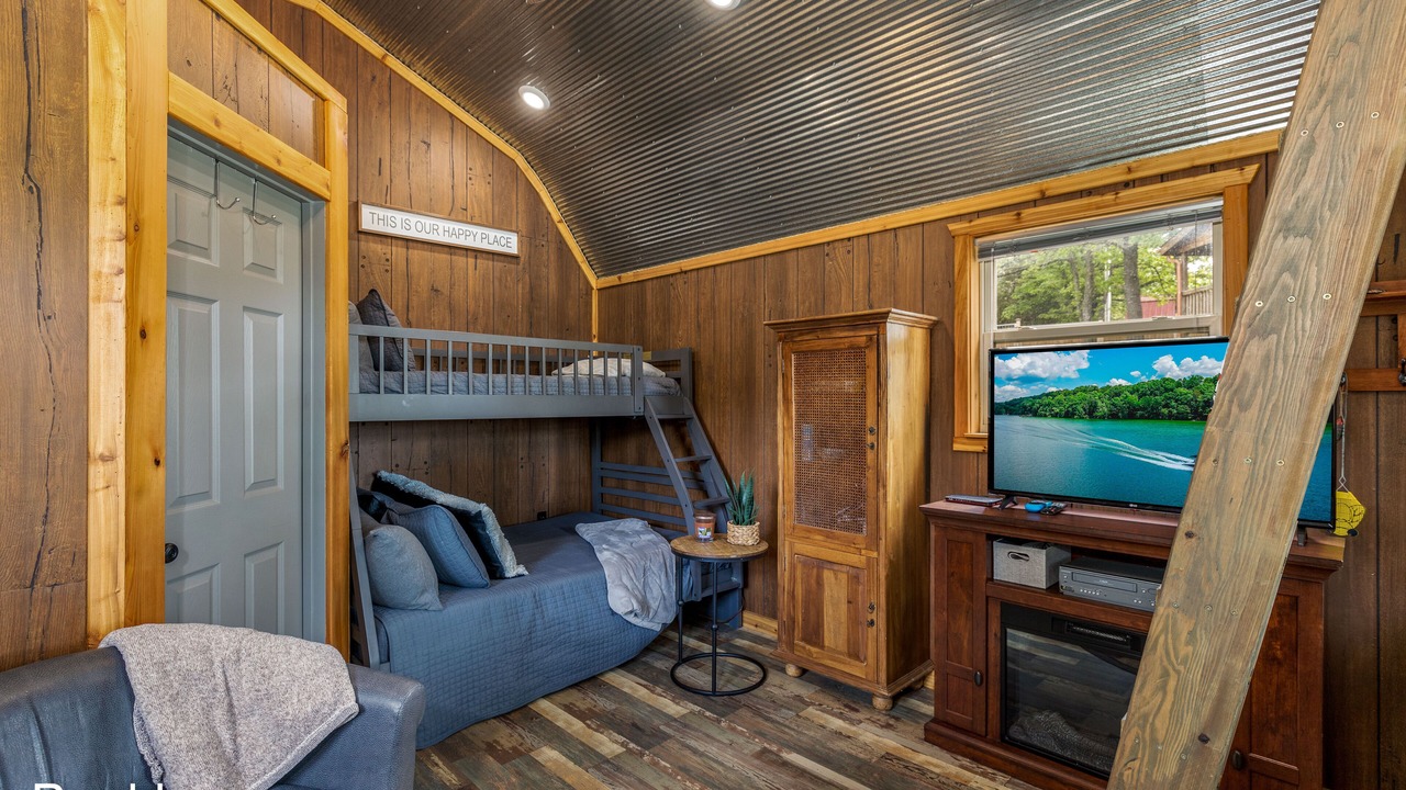 Photo of Livingroom in Grove