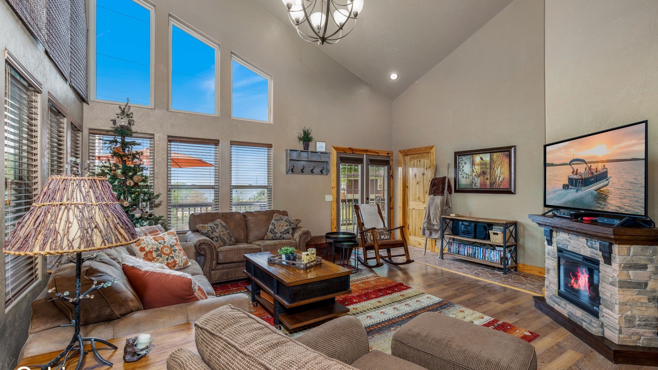 Photo of Livingroom in Grove