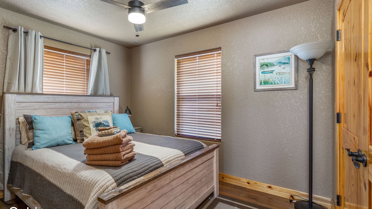 Photo of Bedroom in Grove
