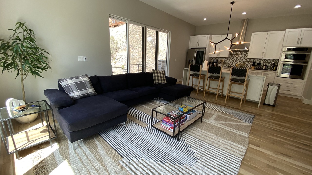 Photo of Livingroom in Idaho Springs