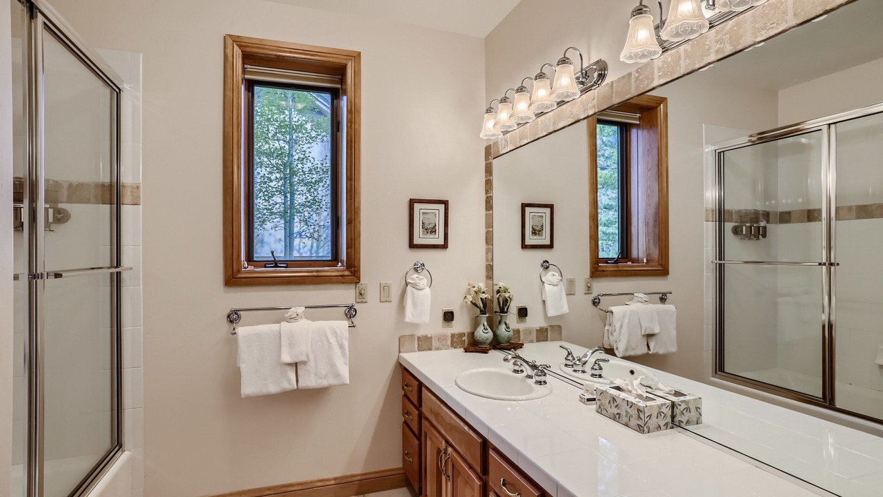 Photo of Bathroom in Three Peaks