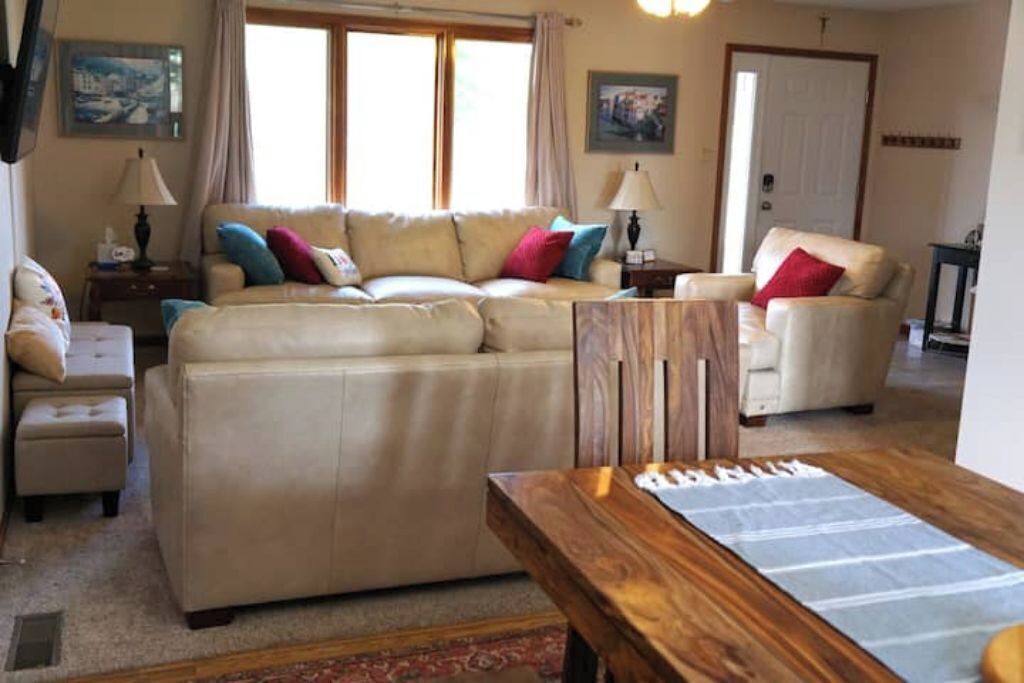 Photo of Livingroom in St. Marys