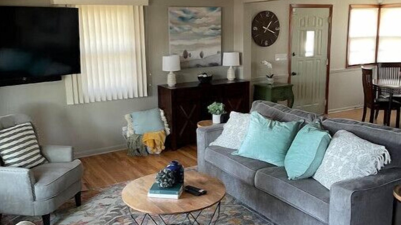 Photo of Livingroom in Omaha