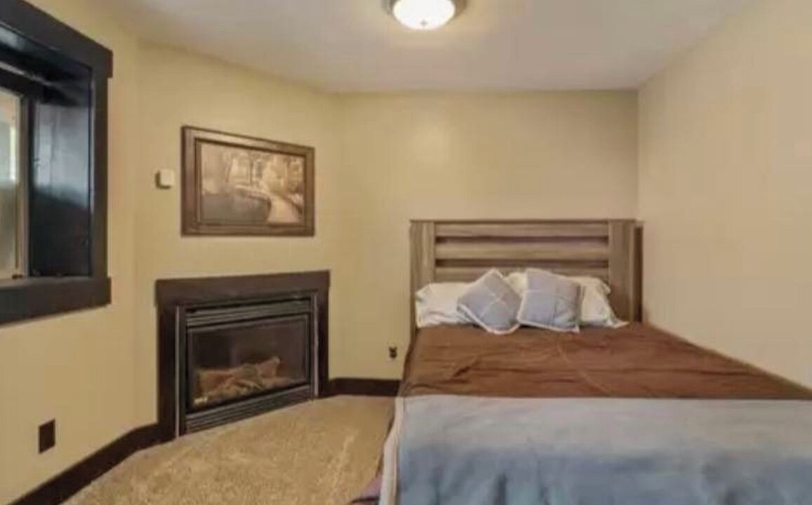 Photo of Bedroom in Mammoth Creek