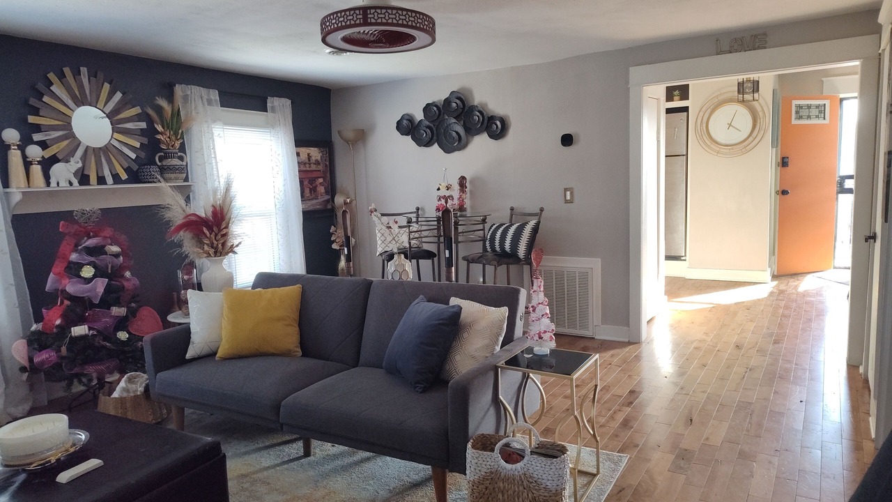 Photo of Livingroom in Kansas City