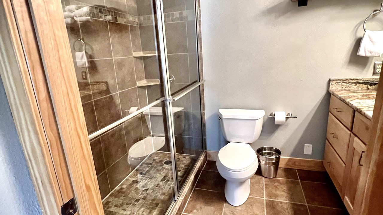Photo of Bathroom in Peak 9