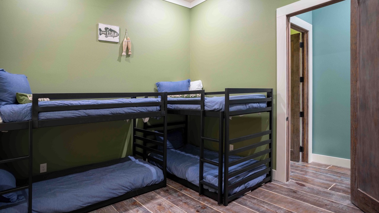 Photo of Bedroom in Grove