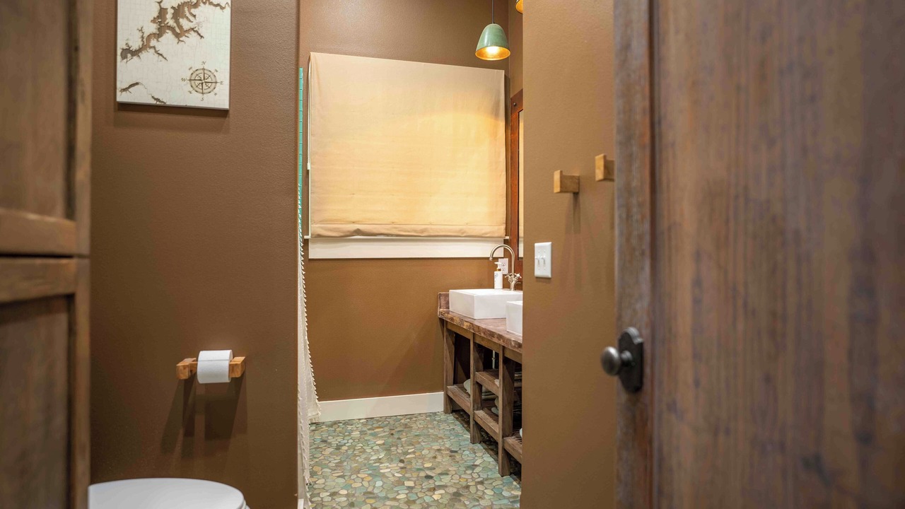 Photo of Bathroom in Grove