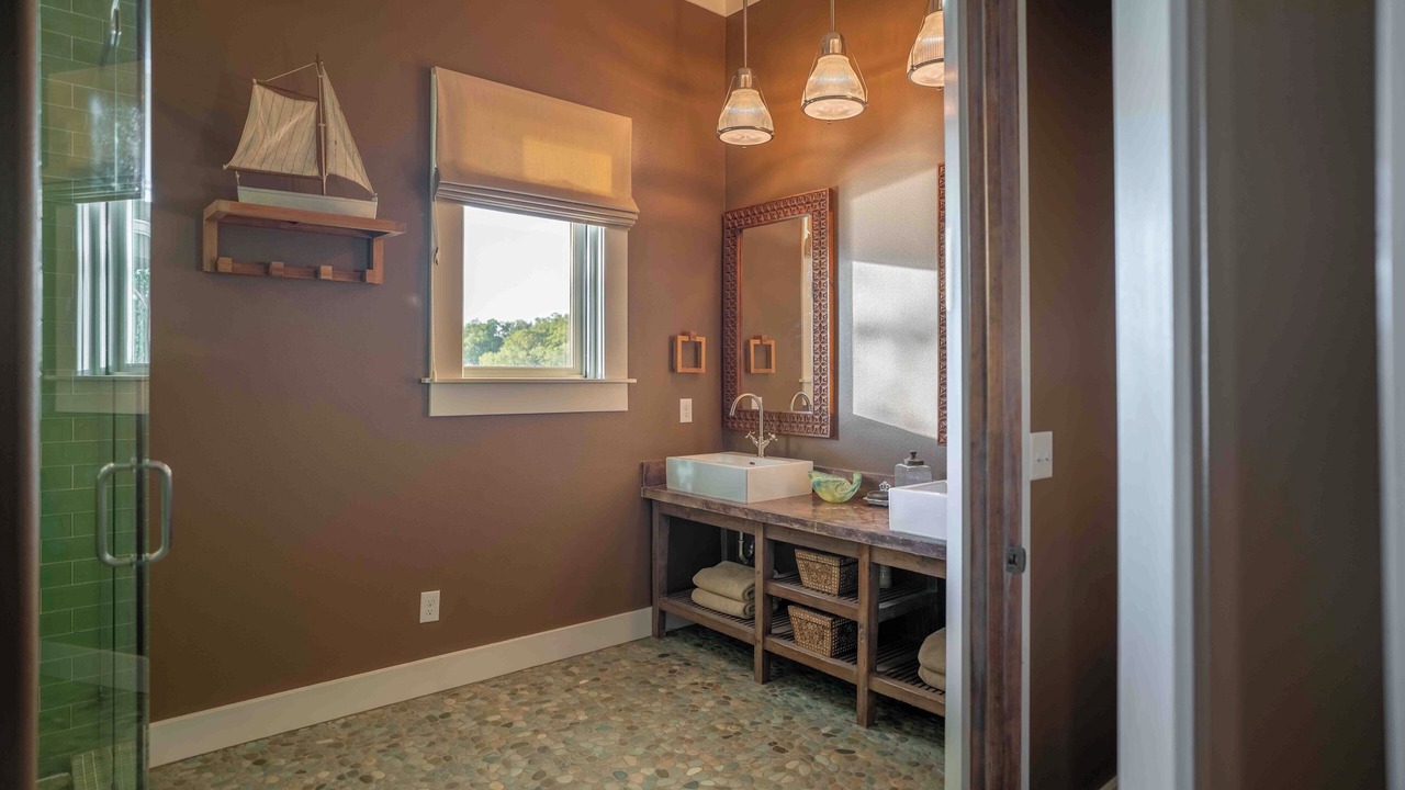Photo of Bathroom in Grove