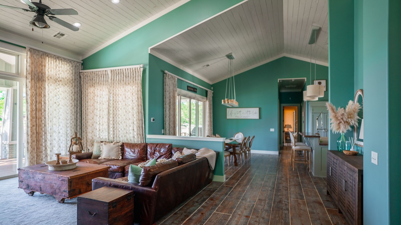 Photo of Livingroom in Grove