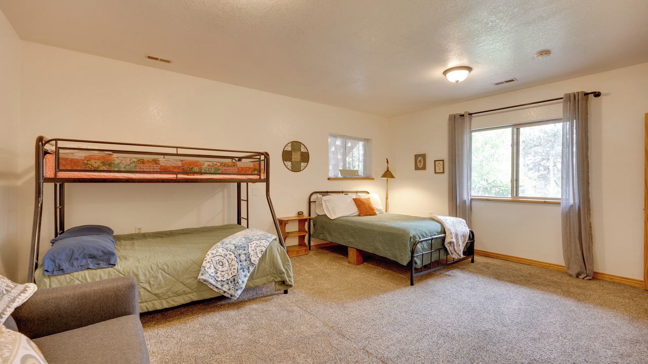 Photo of Bedroom in Elbert