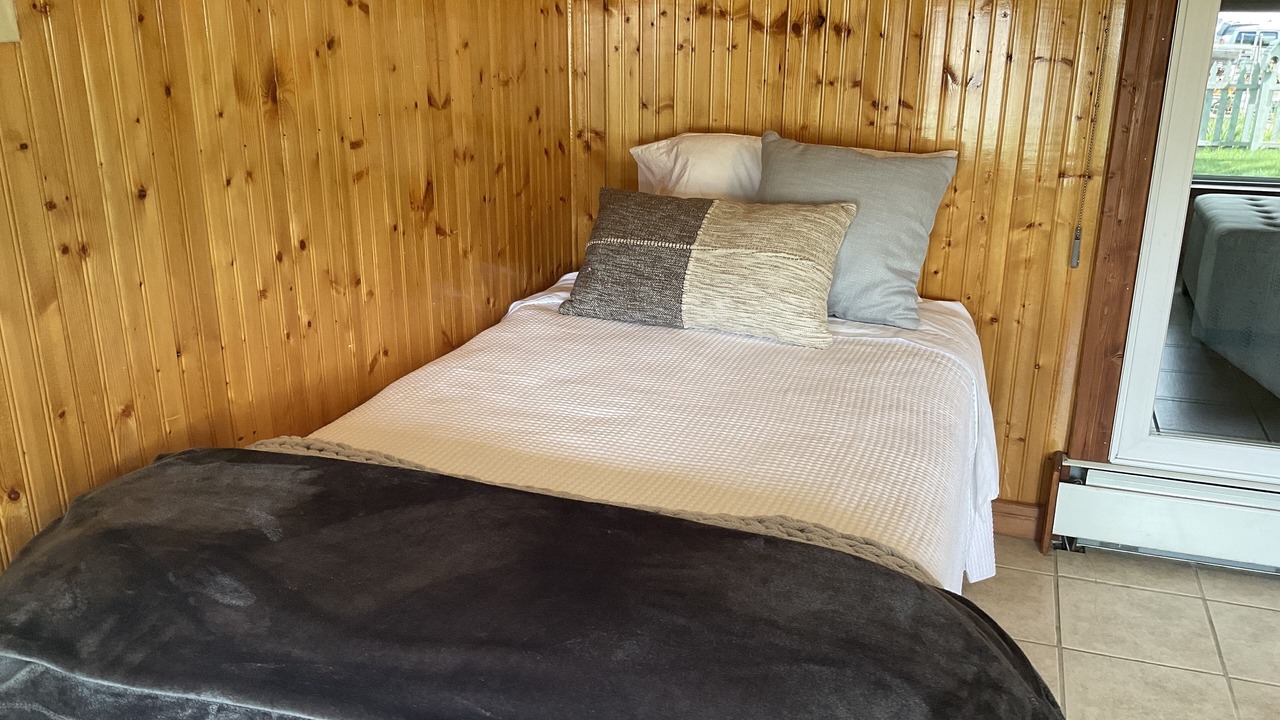 Photo of Bedroom in Arnolds Park