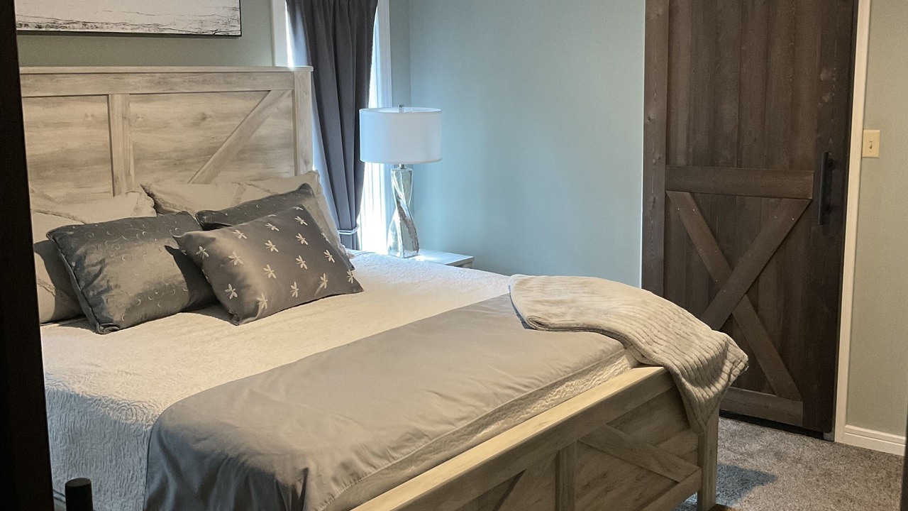 Photo of Bedroom in Arnolds Park