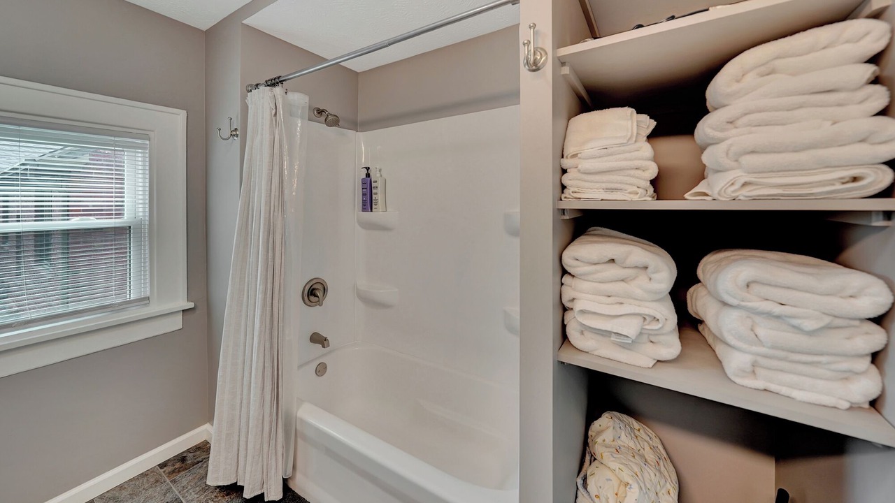 Photo of Bathroom in Near South
