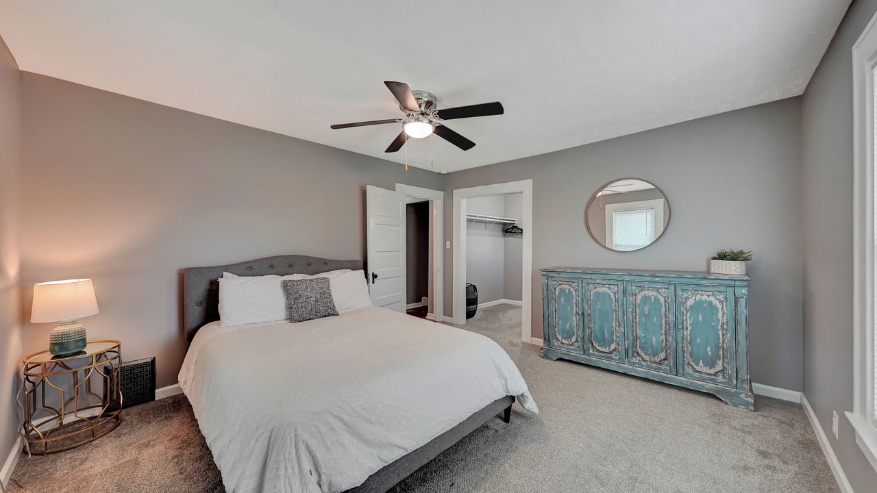 Photo of Bedroom in Near South
