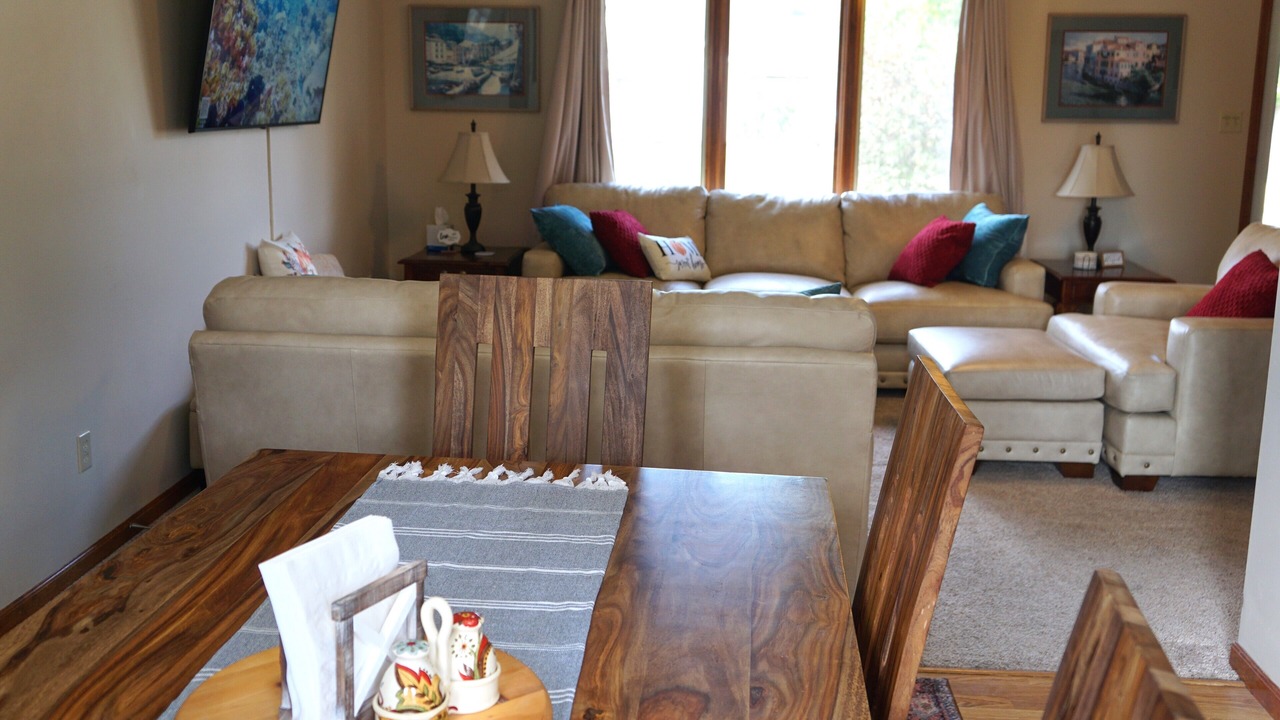 Photo of Livingroom in St. Marys