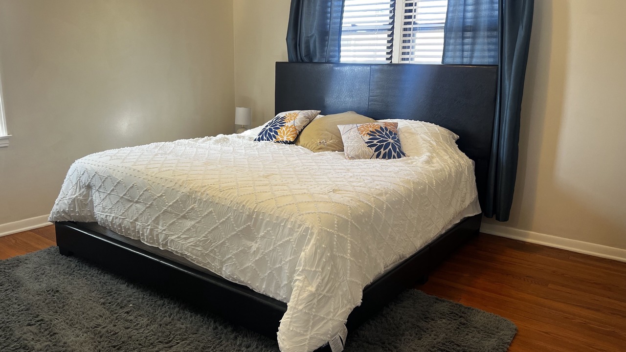 Photo of Bedroom in Nall Hills