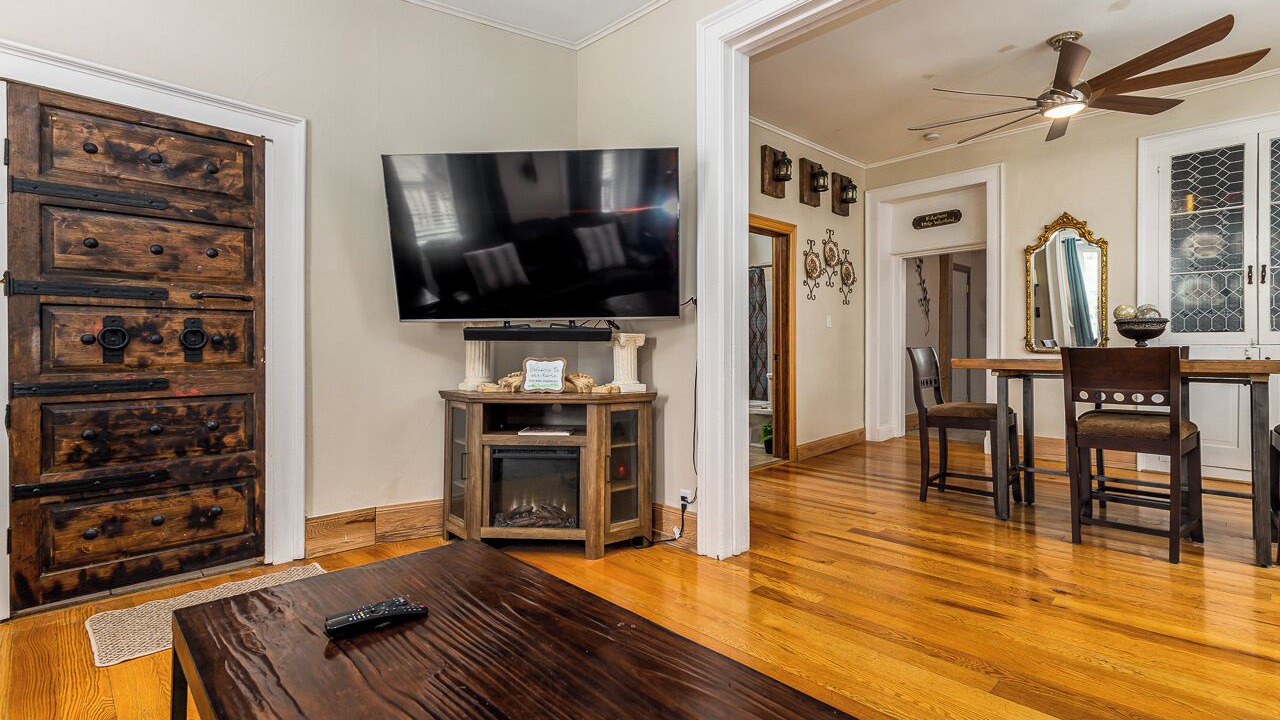 Photo of Livingroom in Dubuque