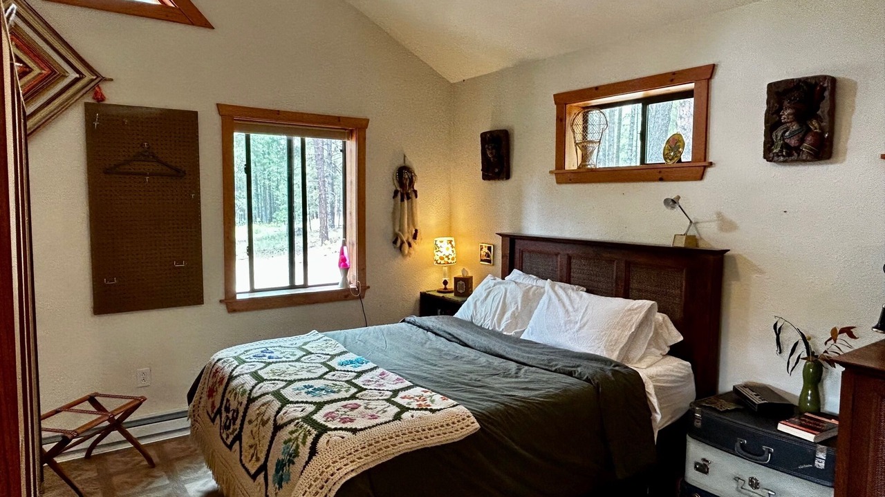 Photo of Bedroom in Jemez Springs