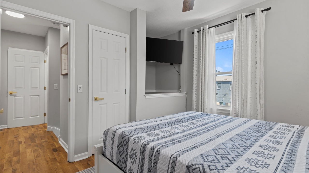 Photo of Bedroom in North Hyde Park