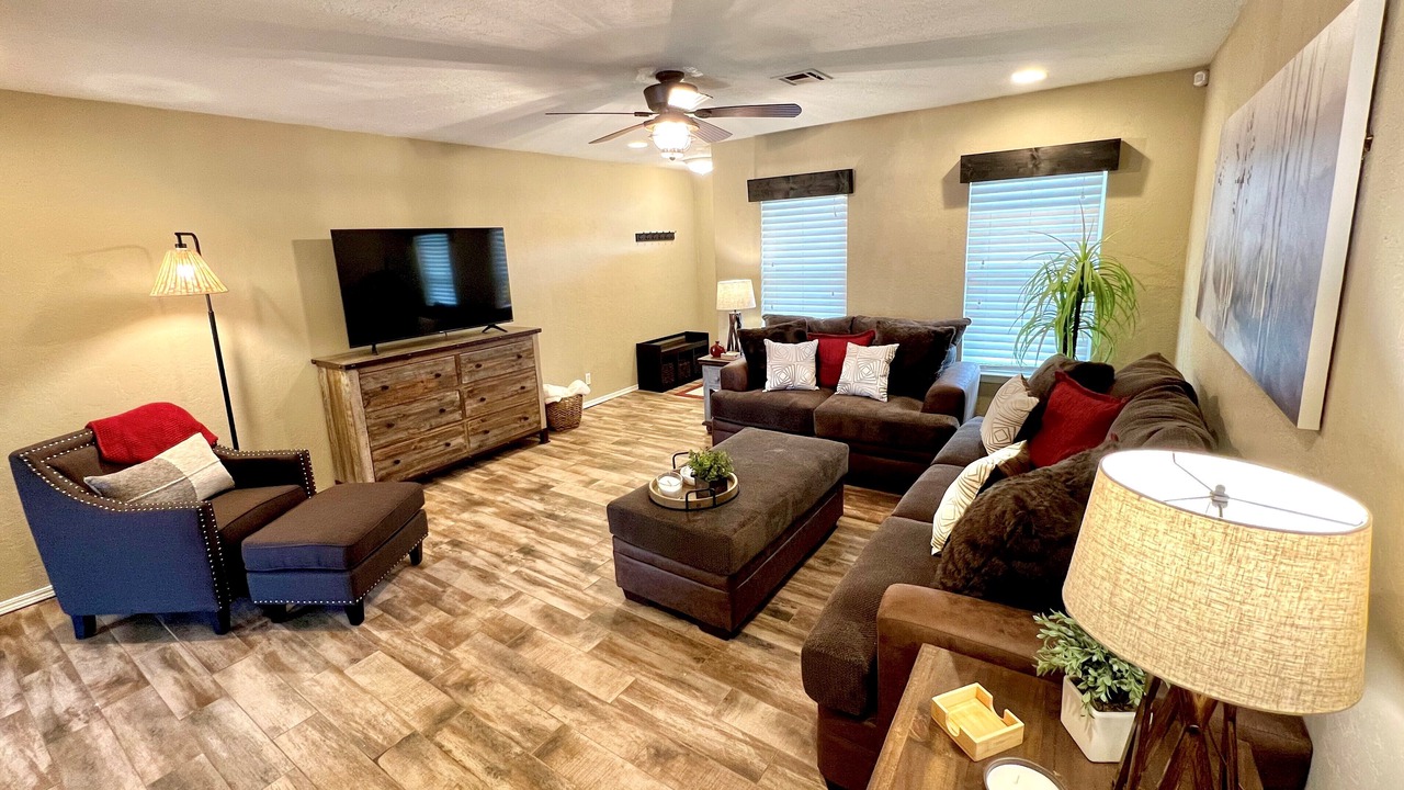 Photo of Livingroom in Woodward