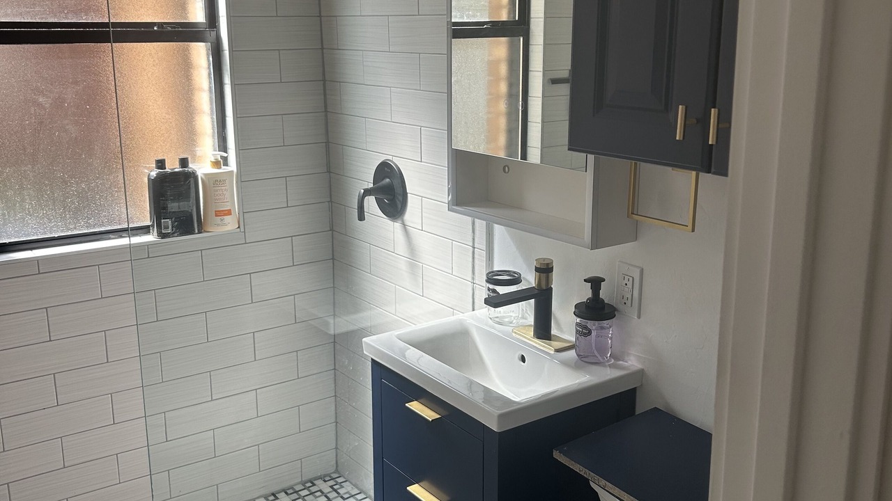 Photo of Bathroom in Lincoln Terrace