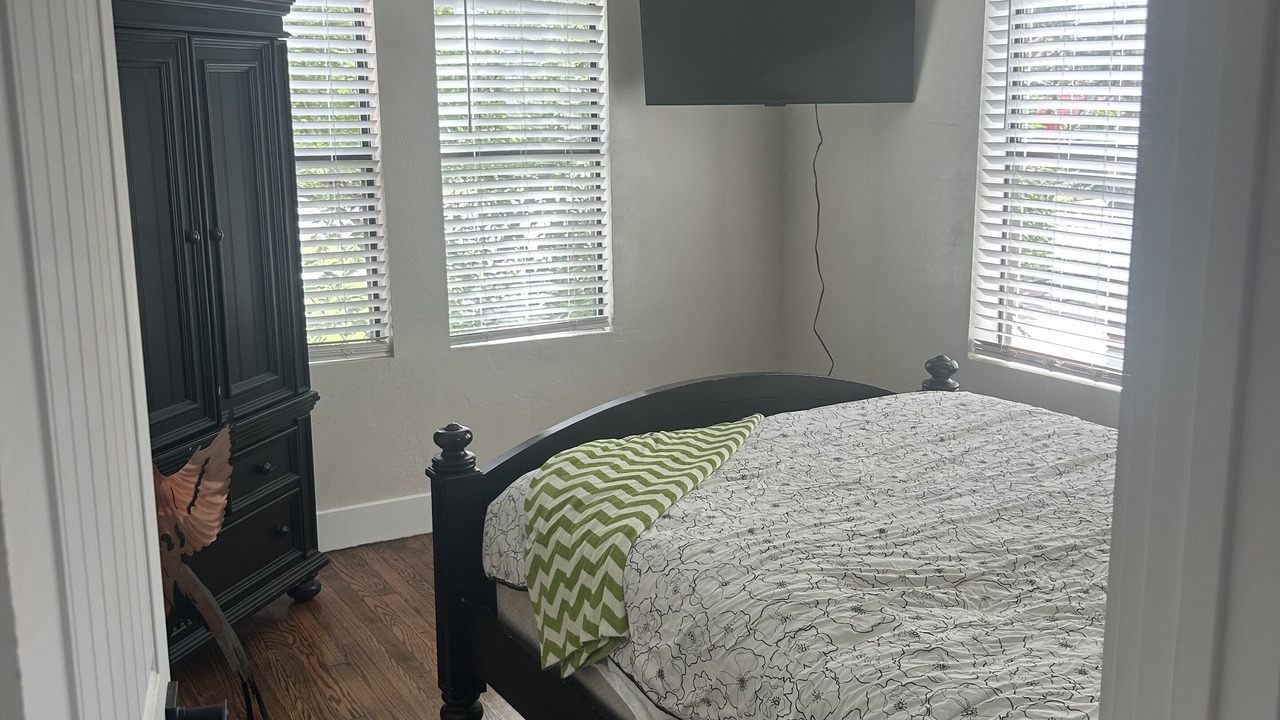 Photo of Bedroom in Lincoln Terrace
