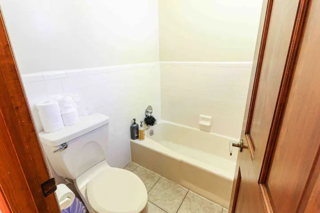 Photo of Bathroom in Lapoint