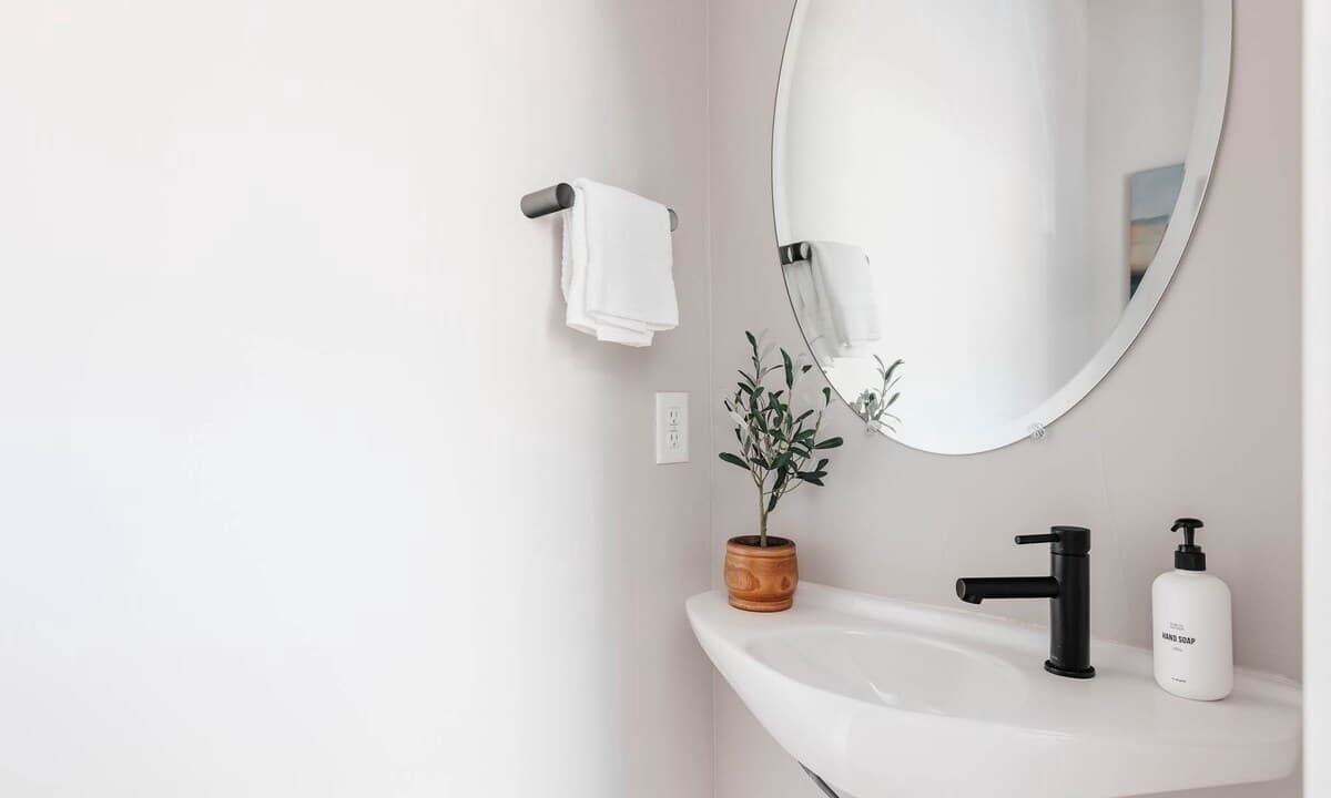 Photo of Bathroom in West Colfax