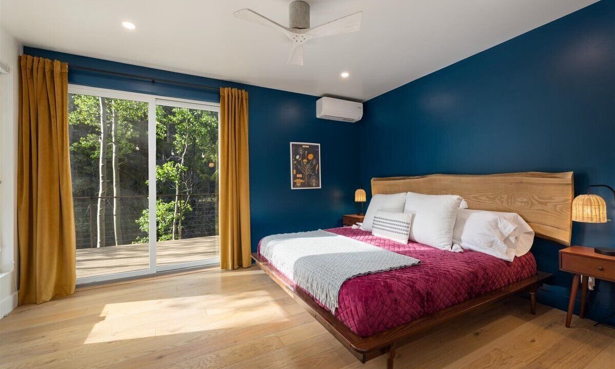 Photo of Bedroom in Idaho Springs