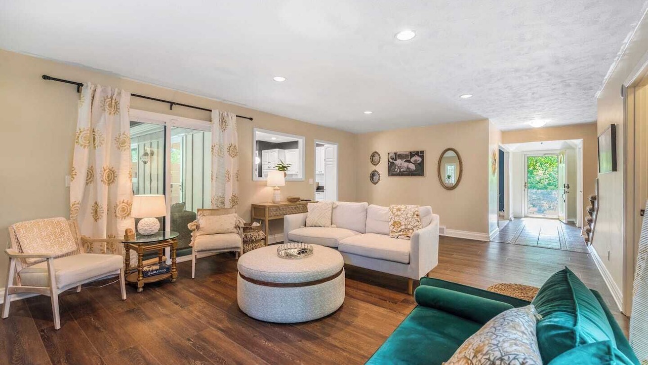 Photo of Livingroom in West Omaha