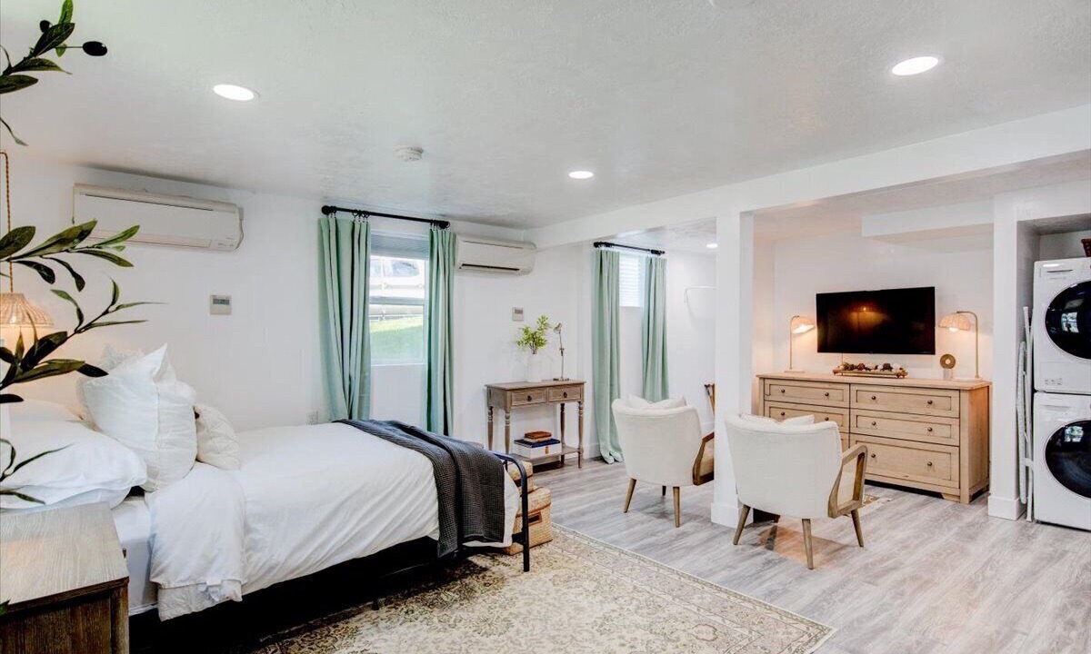Photo of Bedroom in East Central