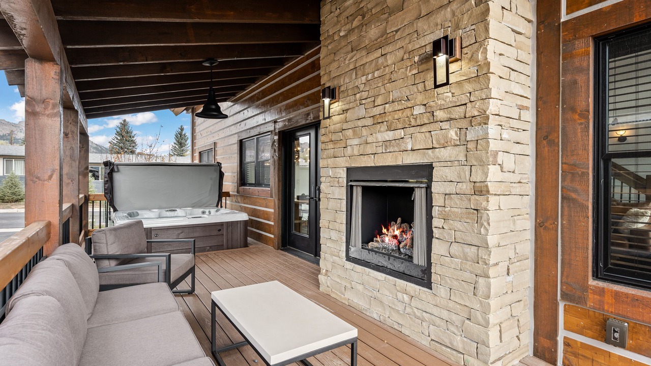 Photo of Livingroom in Estes Park