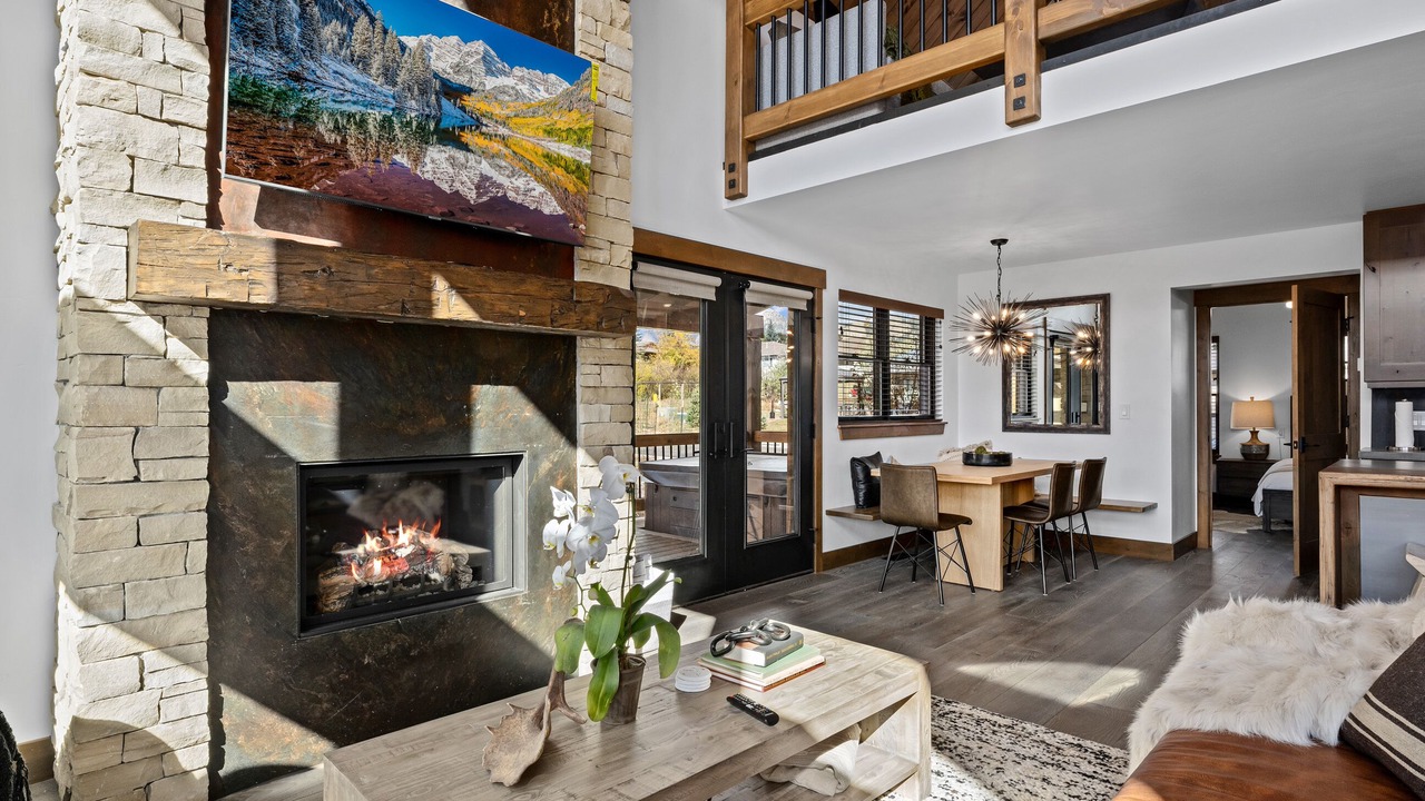 Photo of Livingroom in Estes Park