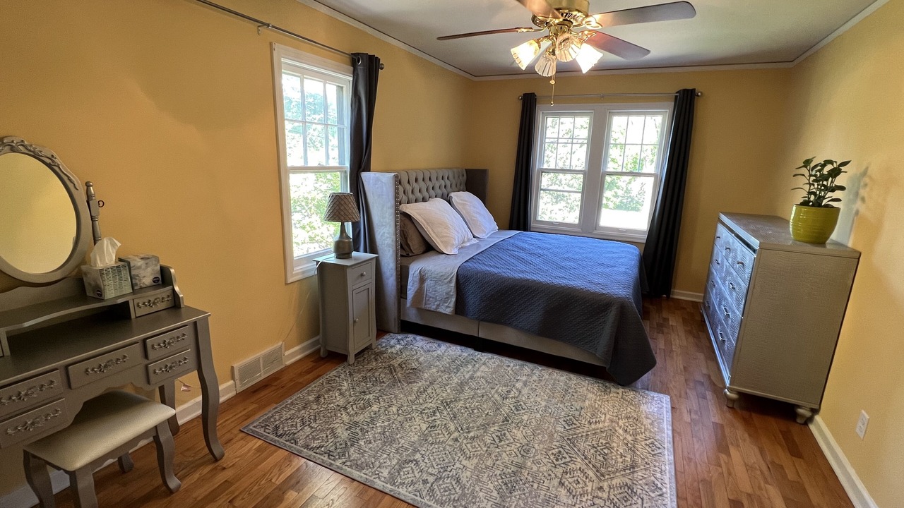Photo of Bedroom in Benson