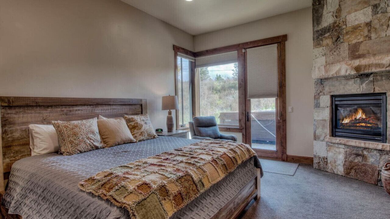 Photo of Livingroom in Fairmount On The River