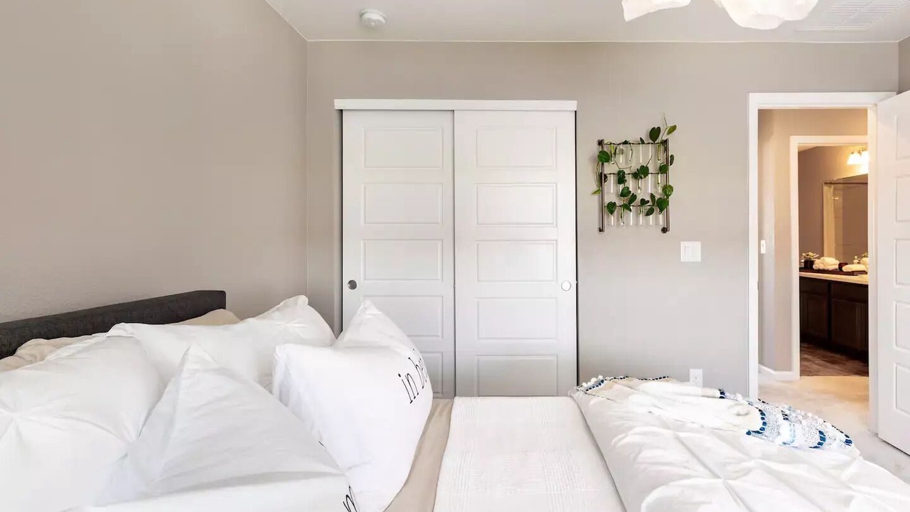 Photo of Bedroom in Watkins