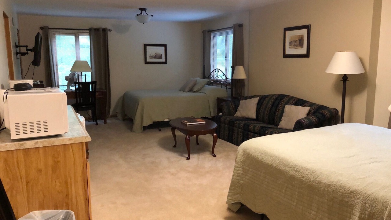 Photo of Bedroom in Lansing