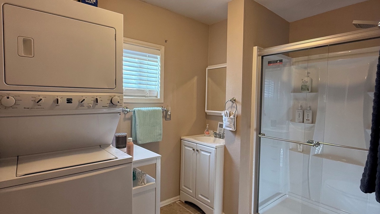 Photo of Bathroom in Alamosa