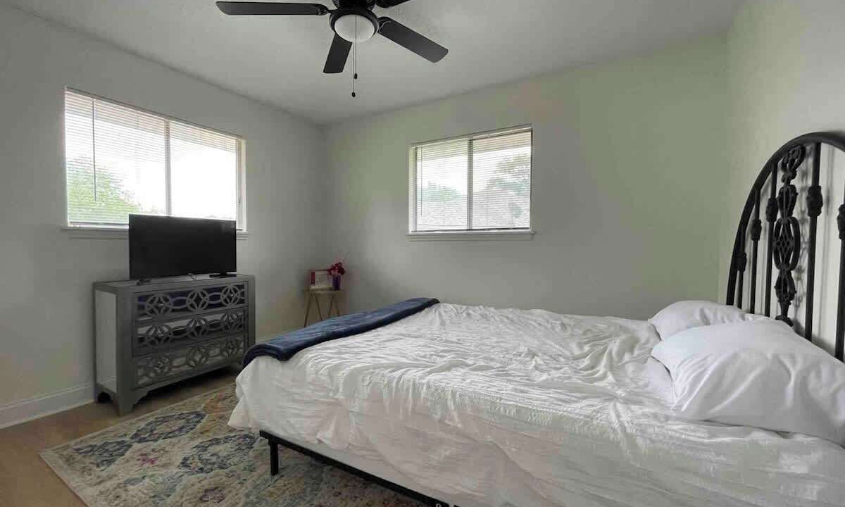 Photo of Bedroom in Overland Park