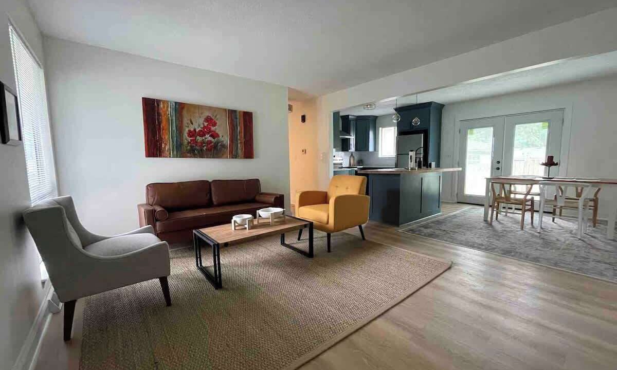 Photo of Livingroom in Overland Park