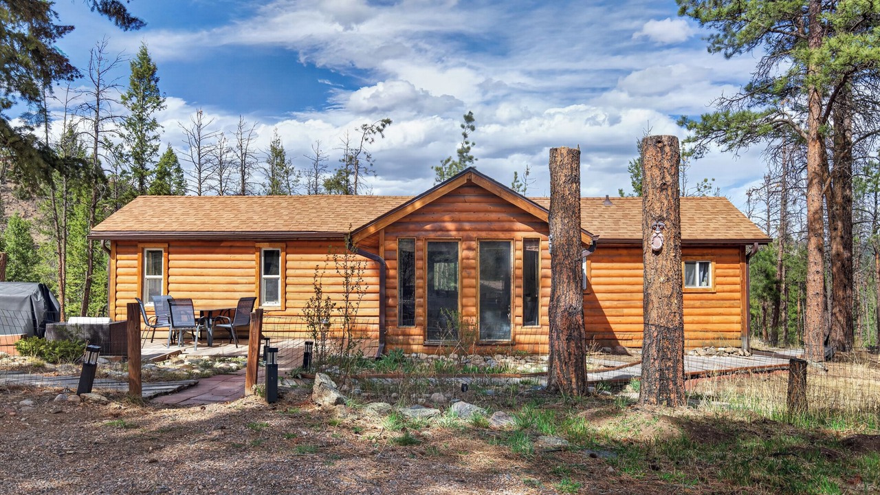 Photo of Outdoor in Pine