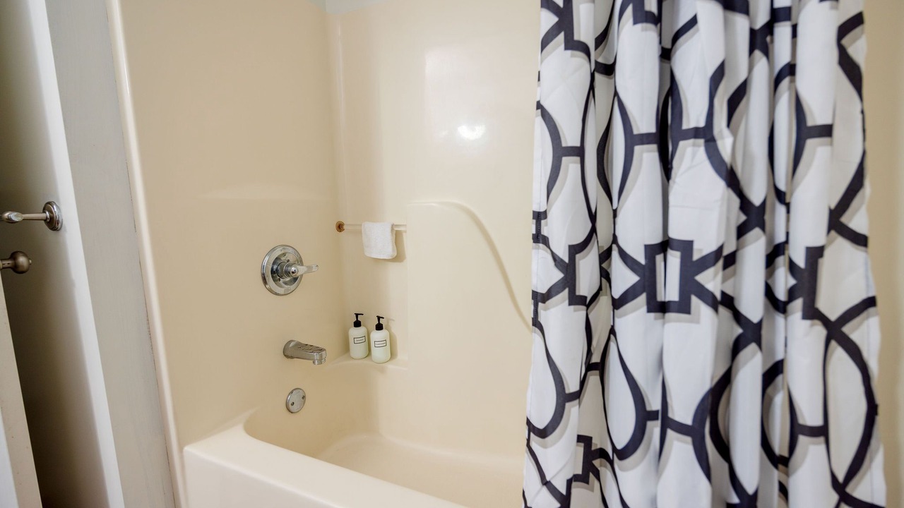 Photo of Bathroom in Pauline
