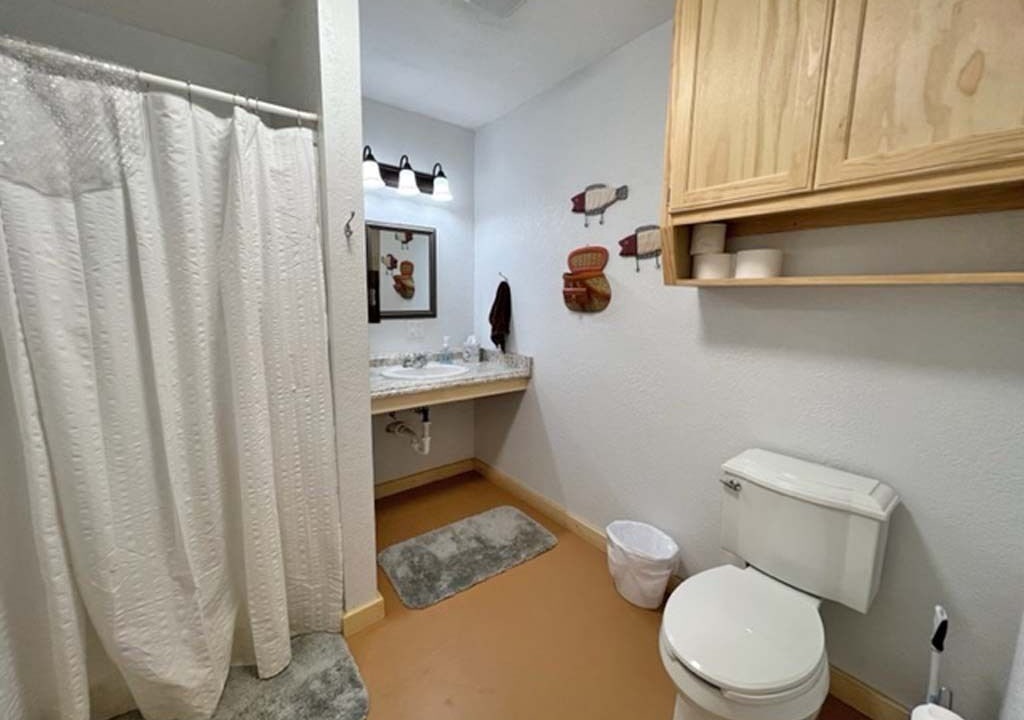 Photo of Bathroom in Capulin