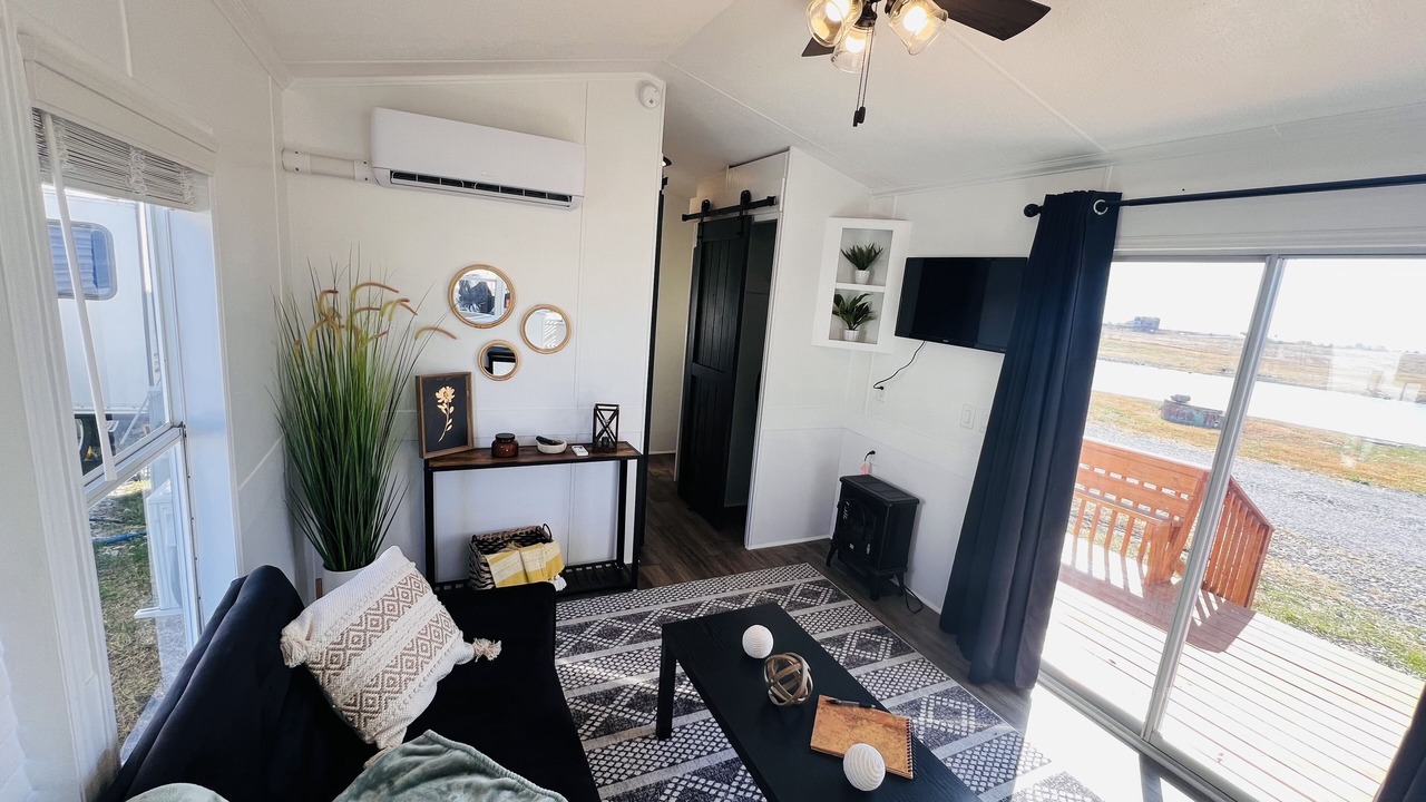 Photo of Livingroom in Archie