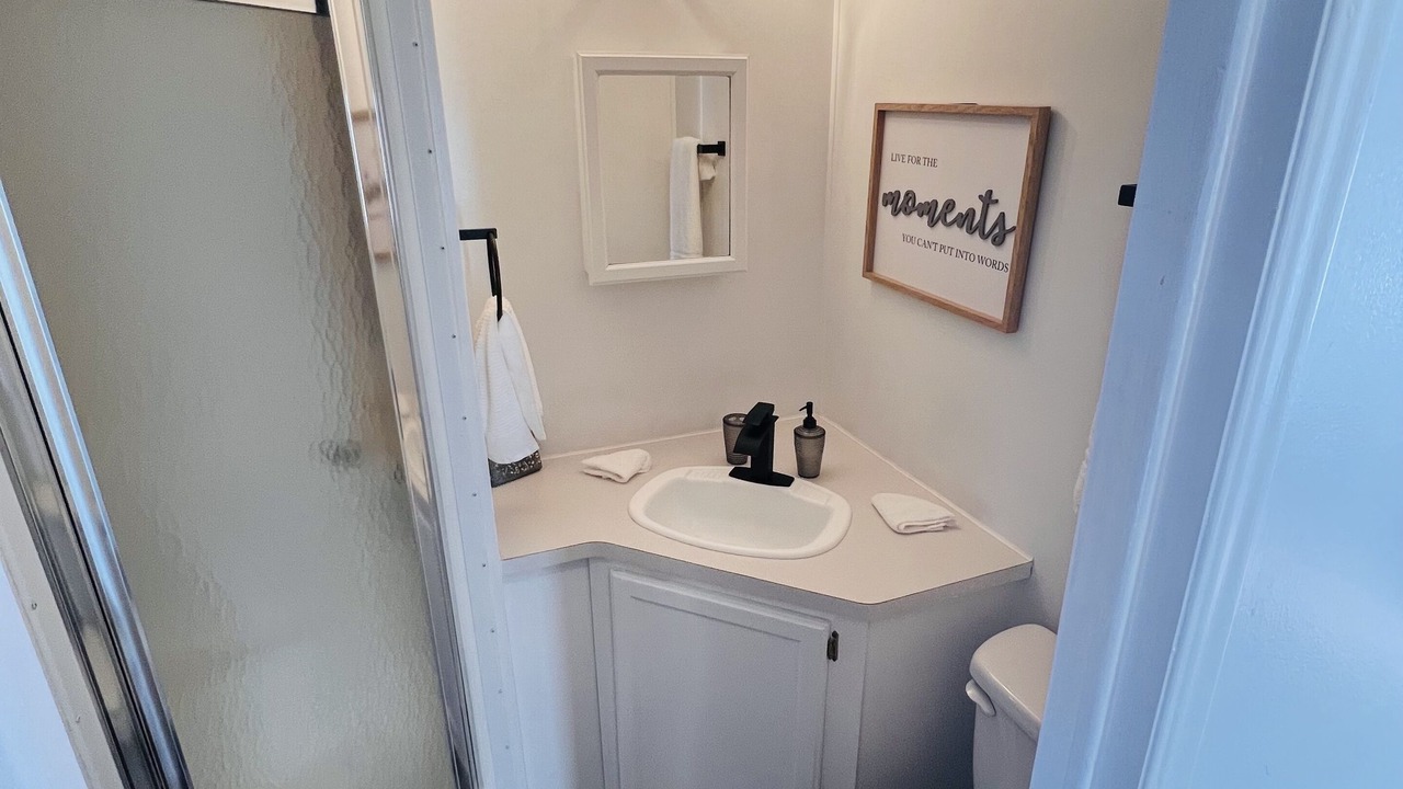 Photo of Bathroom in Archie