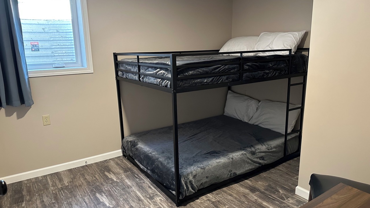 Photo of Bedroom in Lamont